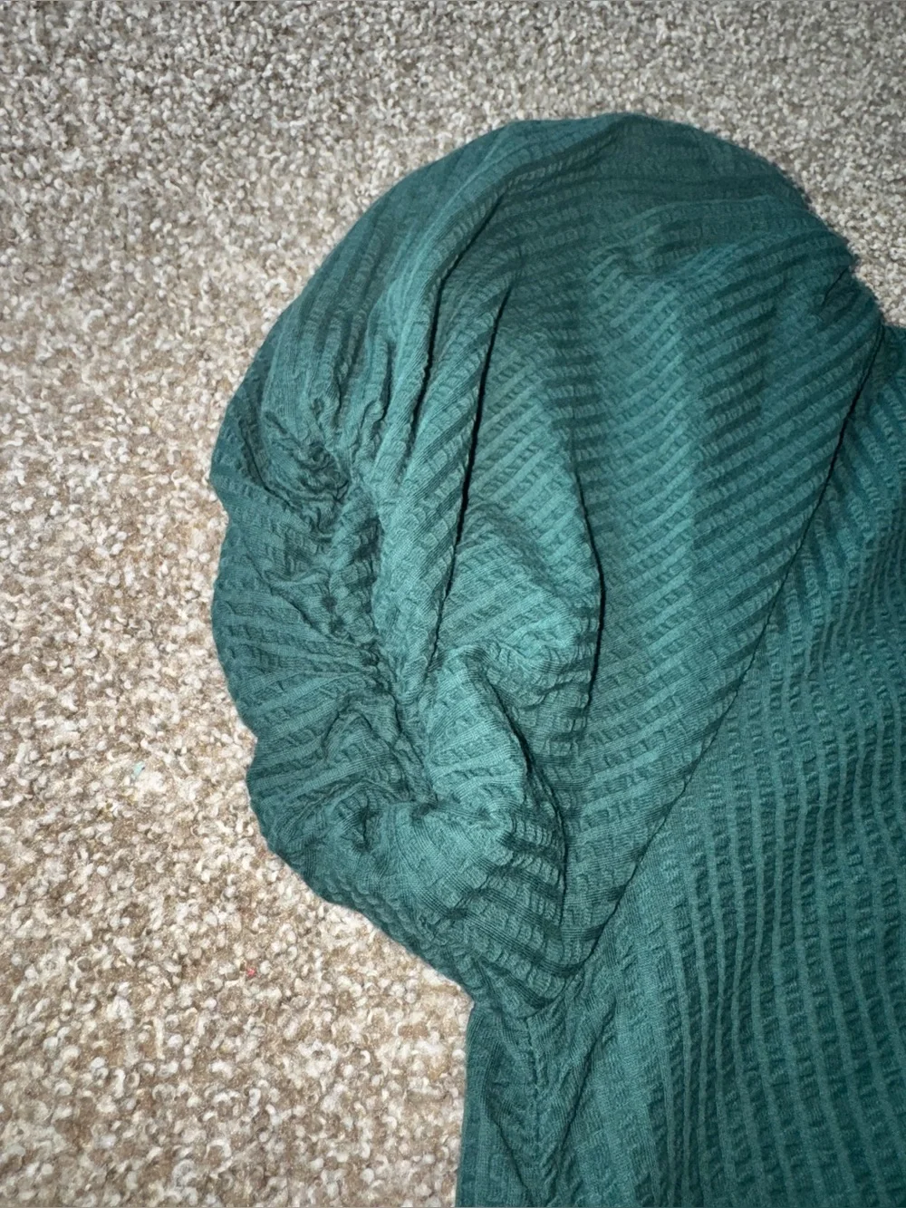 LOFT Women’s Green Textured Ruched Puff Sleeve V-Neck Blouse Size L